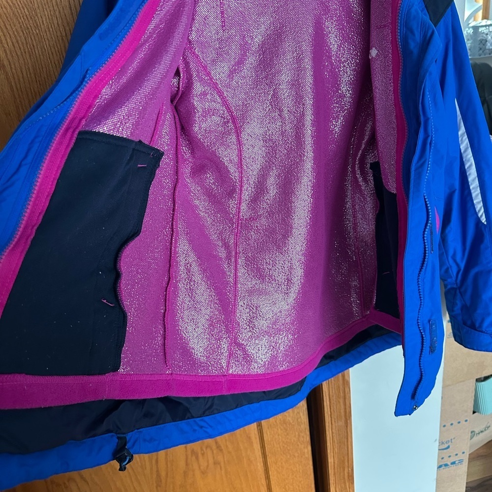 Columbia 2 in 1Vibrant Blue Jacket with Pink Highlights - Picture 3 of 10